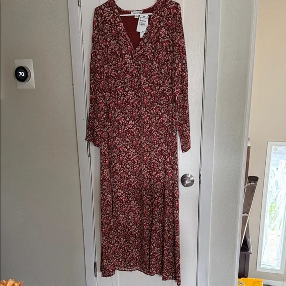 Treasure & Bond Red Floral Long Sleeve Dress medium, nwt - Picture 2 of 12